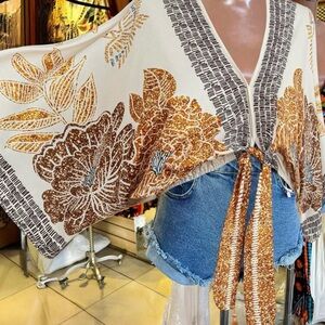 Floral Kimono Top with Tie Front new